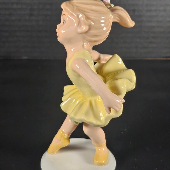 Cosmos Gifts Fine Porcelain Yellow Tutu, Ballerina Girl Figurine Beautiful ! - Picture 2 of 10